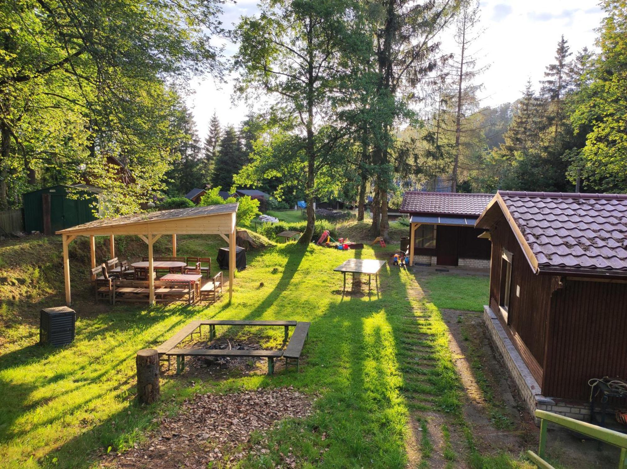 Lesni Chaty "Hogo Fogo" Kytlice Exterior foto